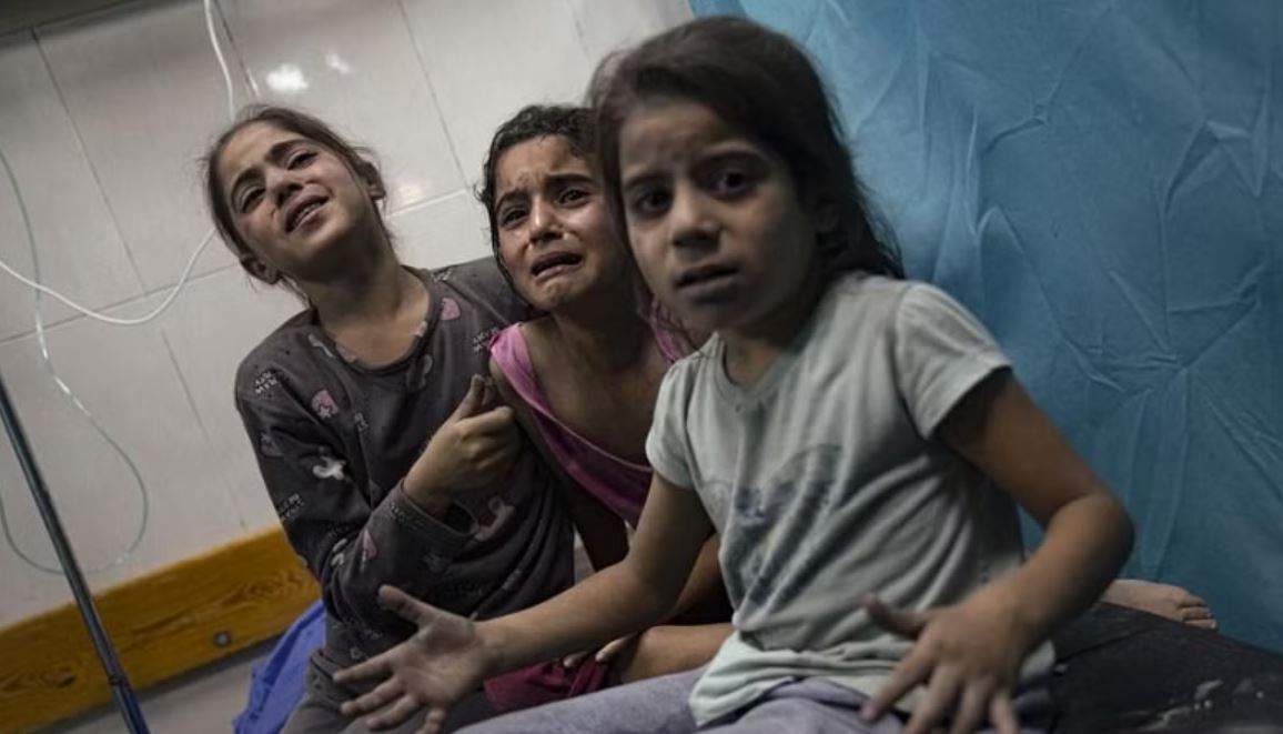 Fury as Gaza hospital blast kills hundreds