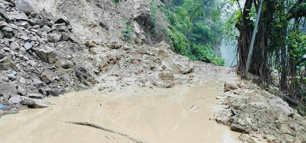 All short roads from Hetauda to Kathmandu obstructed