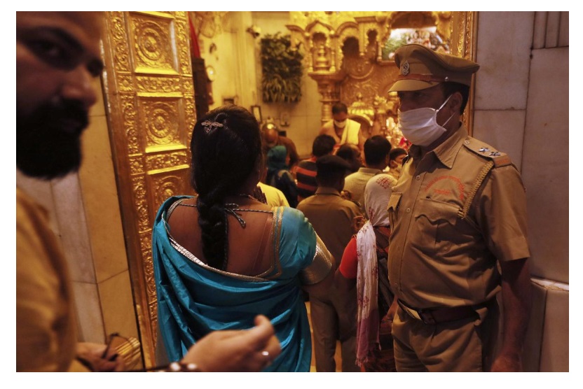 India shuts malls in Mumbai, bars in Bengaluru after coronavirus death
