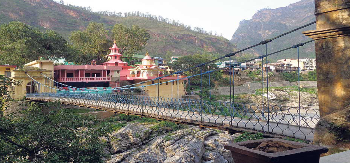Nepal-India border closed for the maintenance of bridge