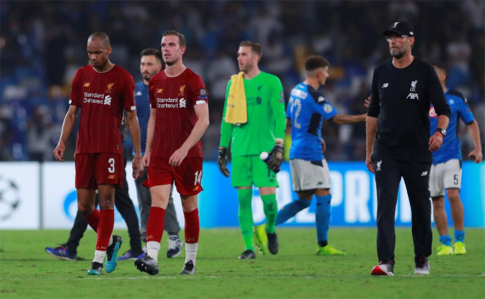 Klopp rues wasteful Liverpool after title defence begins with Napoli defeat