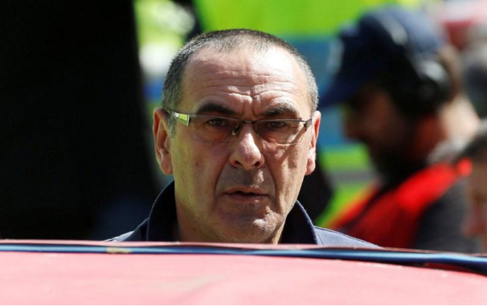 Former Napoli manager Sarri replaces Conte at Chelsea