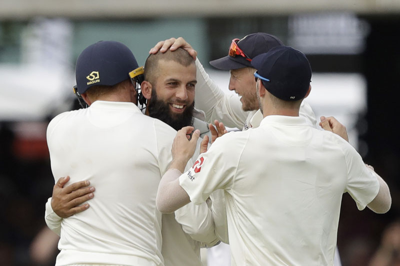 Ali stars as England beats SAfrica by 211 runs in 1st test