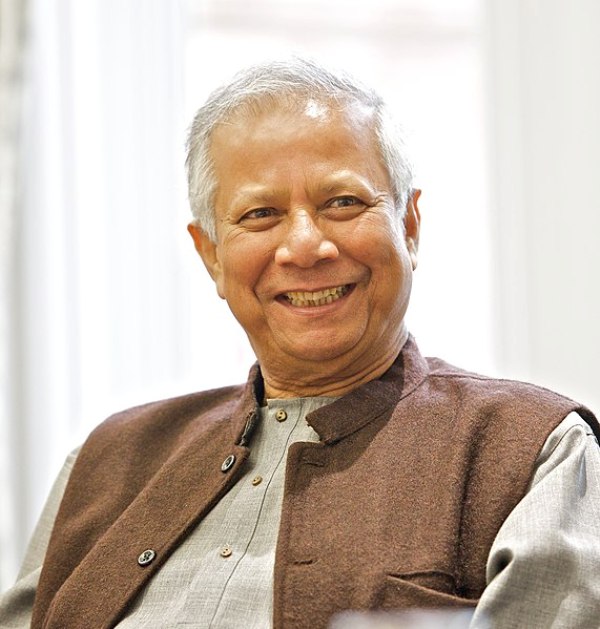 Students call for Nobel winner Yunus to lead Bangladesh after Hasina flees