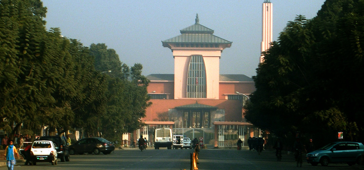 Traffic movement blocked on Narayanhiti palace road