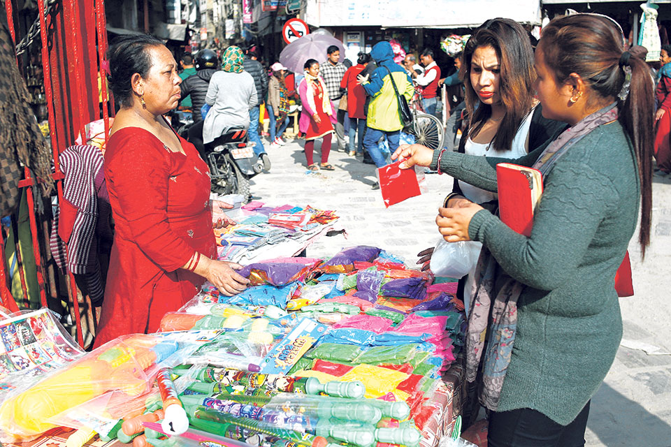 Festival of colors becomes boon for street vendors