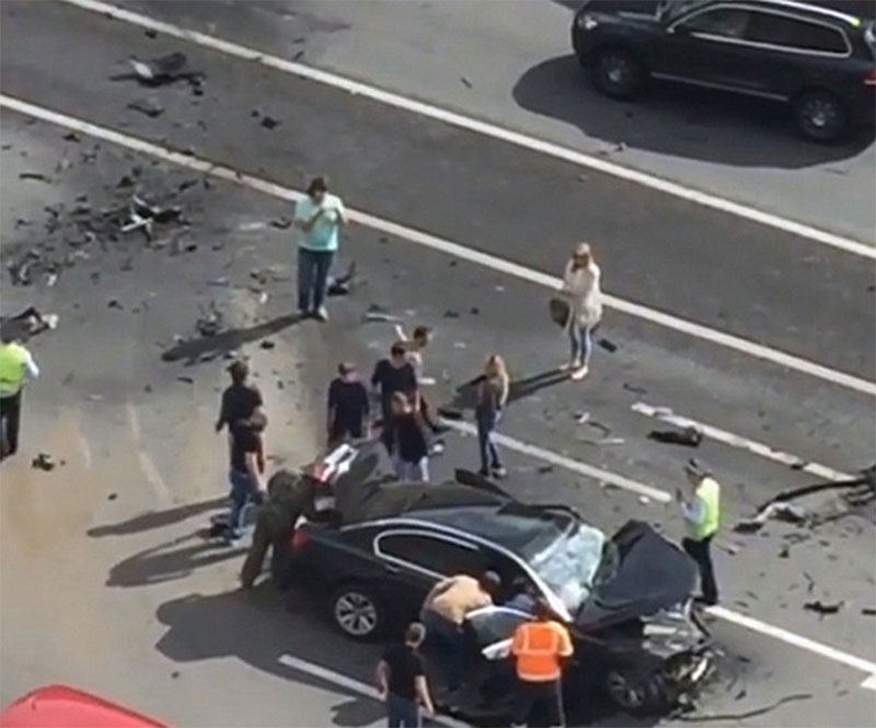 Chauffeur killed as Vladimir Putin's car crashes in Moscow