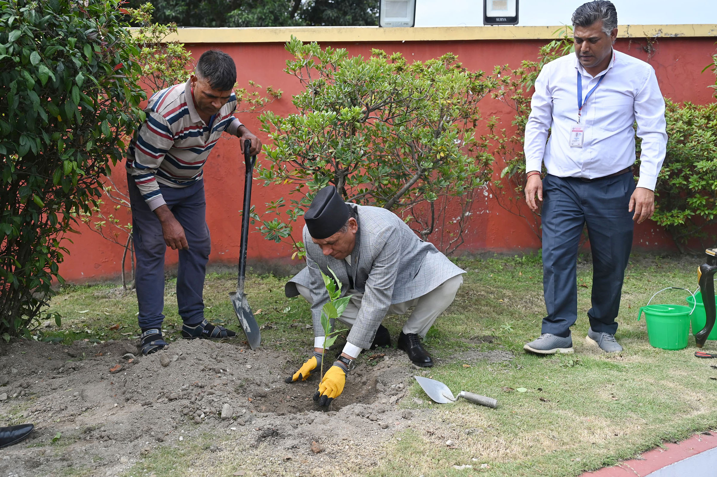 Prez appeals to global community to contribute for mitigating climate change impacts