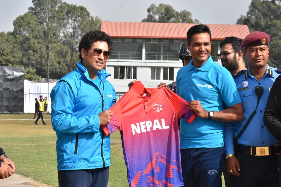 Tendulkar plays friendly cricket against team Das in Kathmandu (with photos)