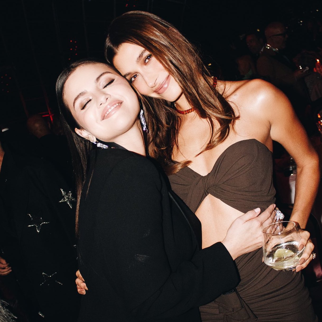 Selena Gomez & Hailey Bieber Pose for Photos Together at Academy Museum Gala
