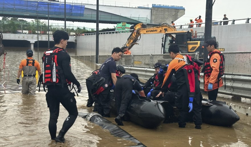 7 bodies pulled from flooded road tunnel in South Korea as rains cause flash floods and landslides