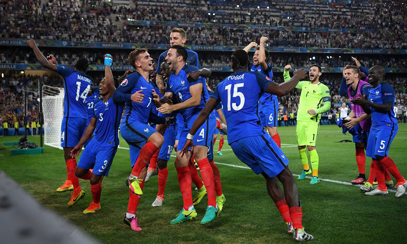 Griezmann's double gives France 2-0 win over World Champions