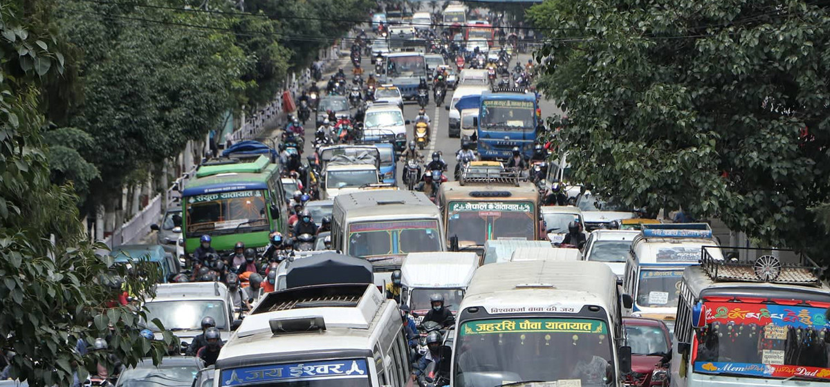 Traffic chaos in Kathmandu Valley amid cooperative victims' protests
