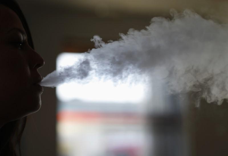 Higher nicotine in e-cigarettes tied to higher risk of teen smoking