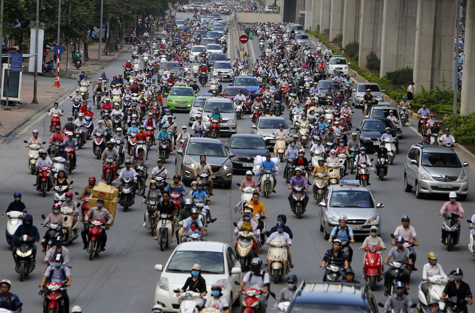 Vietnam's capital to ban motorbikes in metro areas by 2030