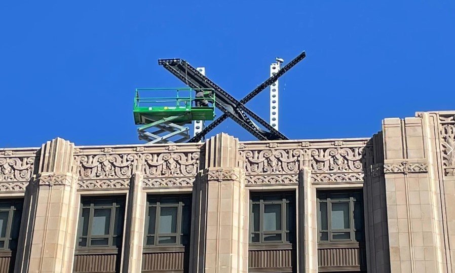 Brightly flashing ‘X’ sign removed from the San Francisco building that was Twitter’s headquarters