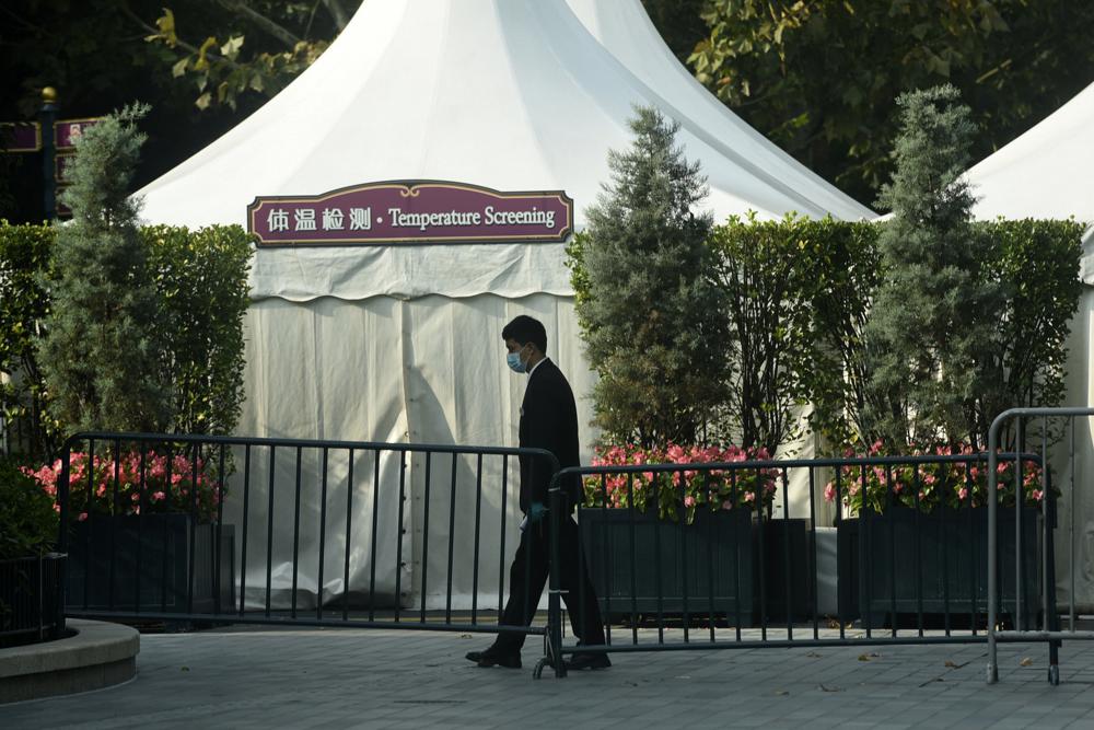 Shanghai Disneyland tests 33K, closes 2 days over 1 contact