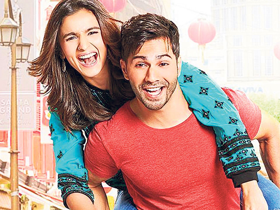 Alia, Varun spread message of cleanliness
