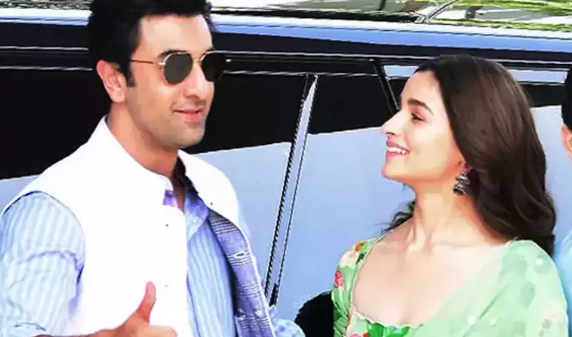 Ranbir Kapoor and Alia Bhatt are getting married in second week of April
