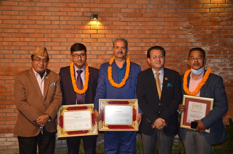 Journalists duo Siwakoti and Rijal conferred Basu Rotary Good Governance Award