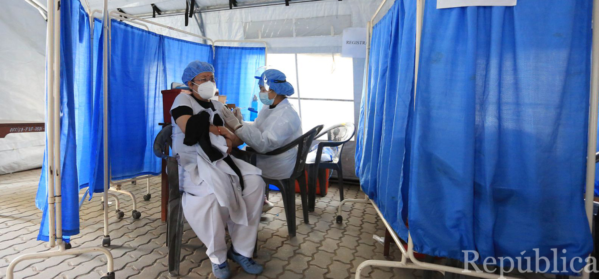 Booster dose being administered to frontline workers (With Photos)
