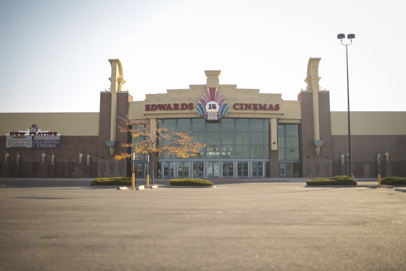 Hundreds of Regal, Cineworld movie theaters to close