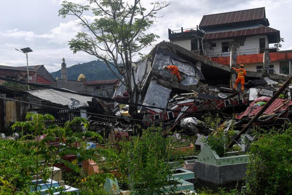 Quake death toll at 56 as Indonesia struggles with string of disasters