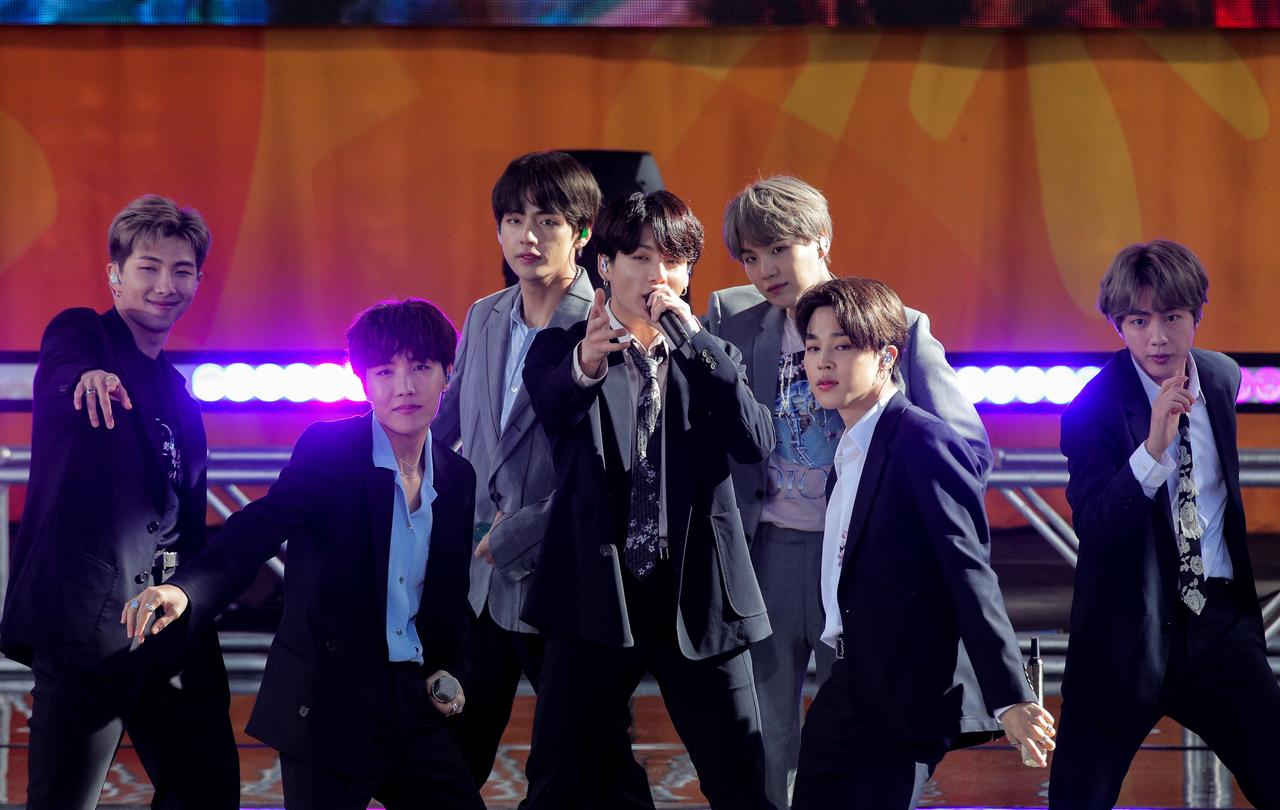 Attention! South Korean boyband BTS have to do military service