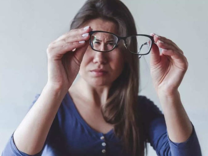 Two vitamin deficiencies that can lead to vision loss