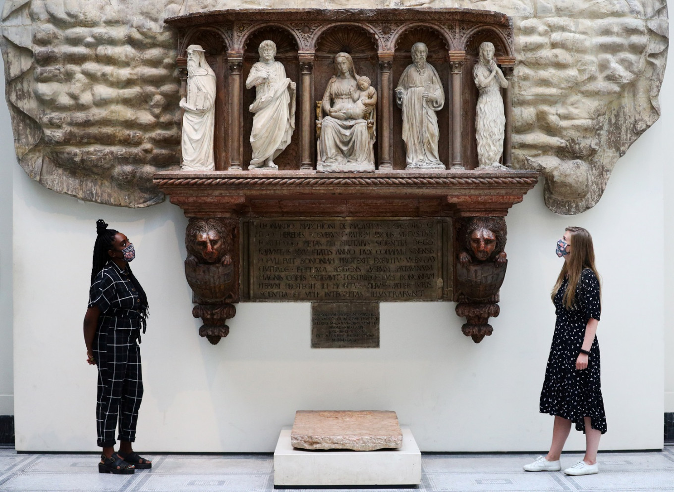 Fine art and face masks: London's Victoria and Albert Museum reopens