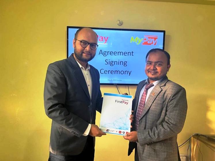 FirstPay Technology and Smart Card Nepal sign agreement on QR Payment.