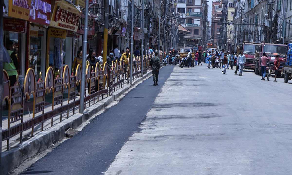 High court allows KMC to expand pavements in New Road