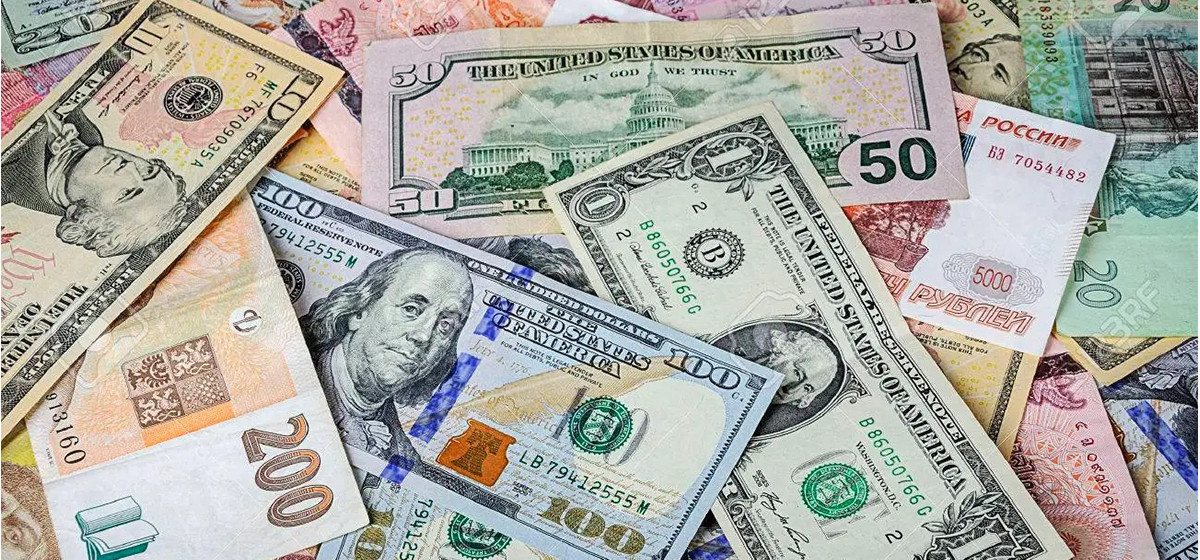 US Dollar strengthens, Euro and British Pound weaken