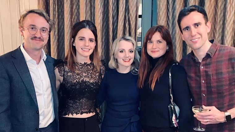 'Harry Potter' stars reunite, wish Merry Christmas to fans