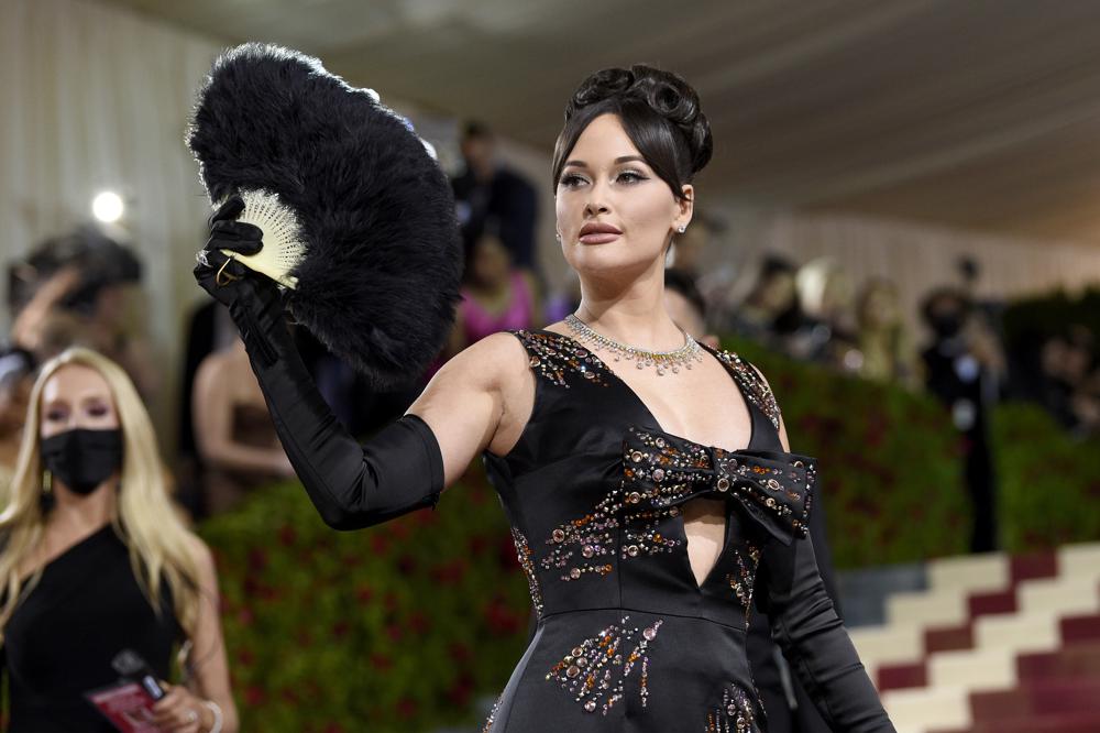 Met Gala brings in a record $17.4 million, the museum says