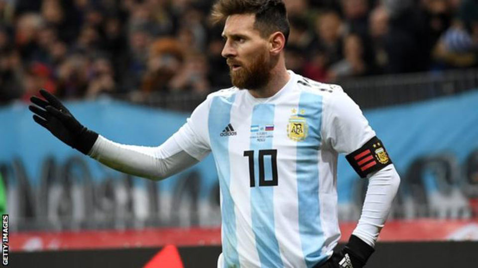 World Cup 2018: Messi and Aguero in Argentina squad but Icardi out