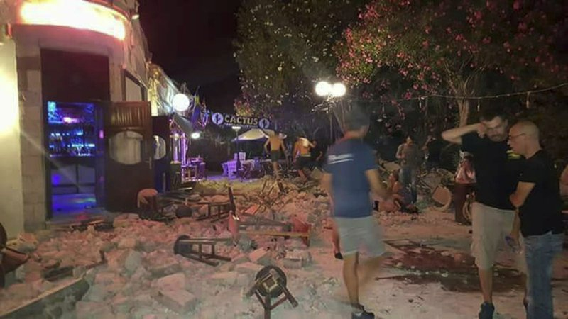 Quake damages buildings on Greek island; 2 killed, 120 hurt