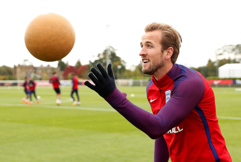 England lucky to have 'hot' Kane, says Hart