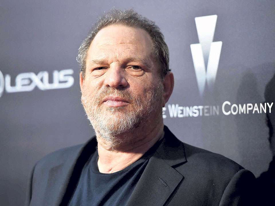 Oscars Academy votes to expel Harvey Weinstein