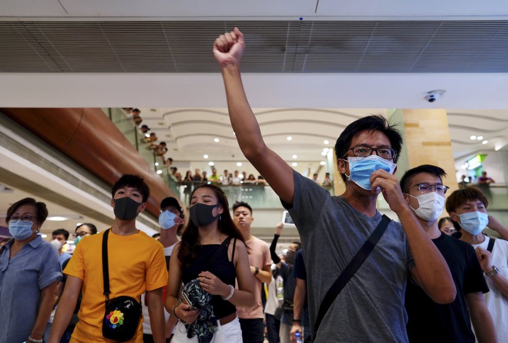Hong Kong protesters plan march to US Embassy