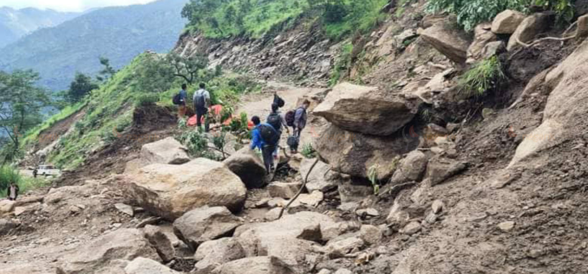 Landslide obstructs Karnali Highway