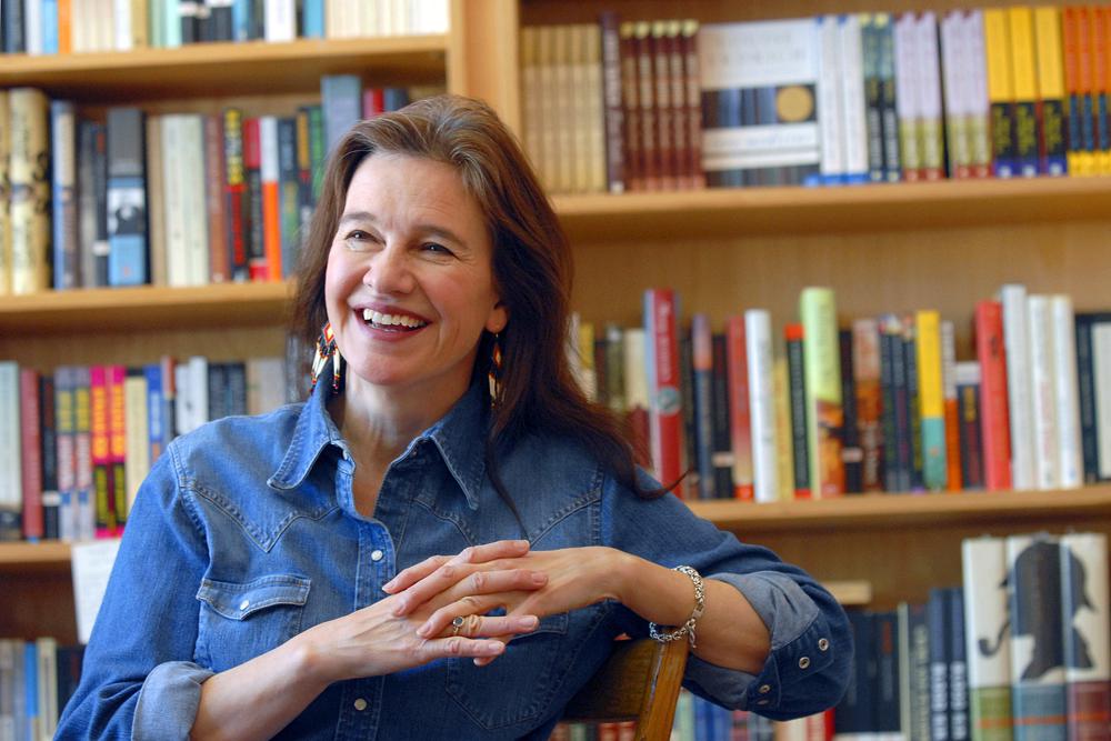 Louise Erdrich among 6 finalists for literary Women’s Prize