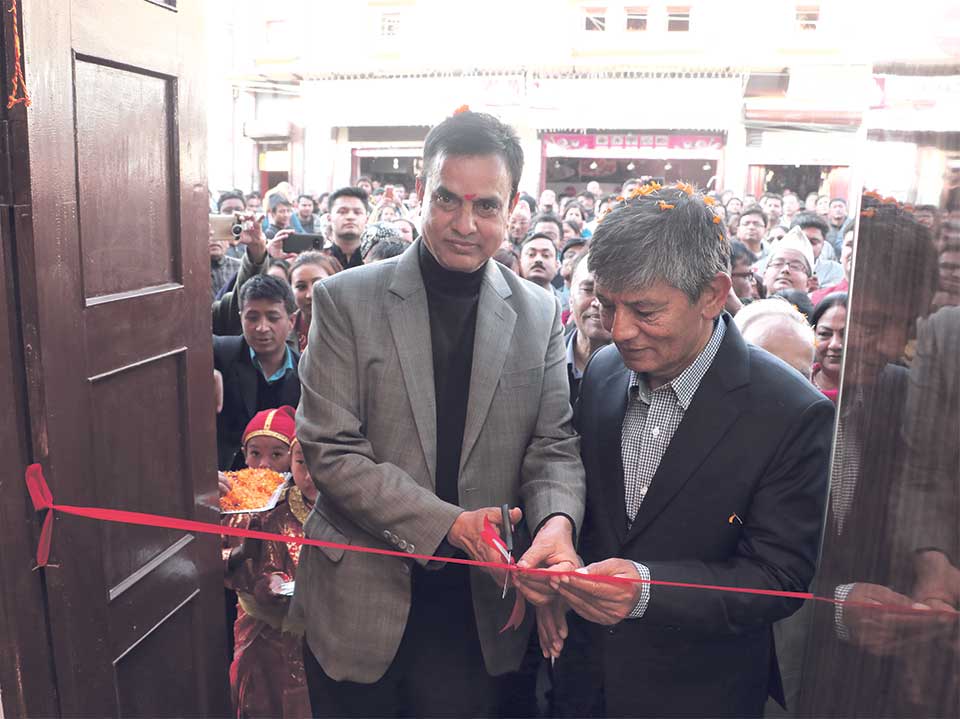 JJ Jewellers opens showroom at Basantapur
