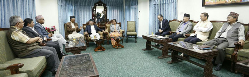 Speaker-bigwigs meet ends inconclusively