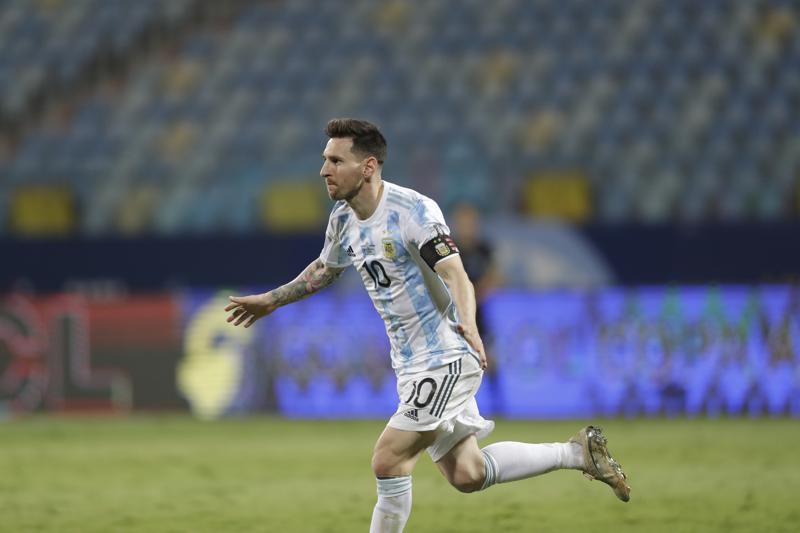 Messi played Copa America final with injury, says coach