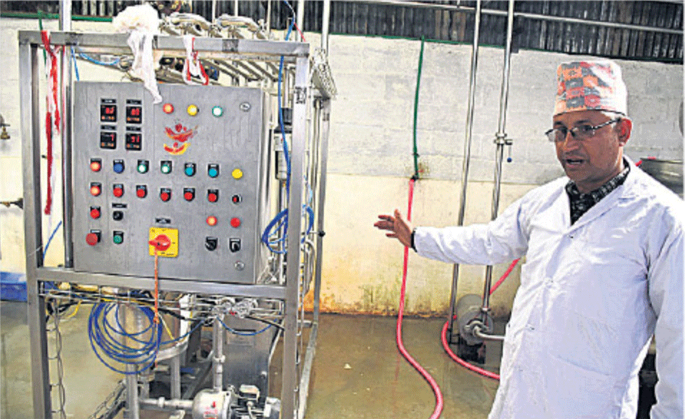 Dairy products worth Rs 5b lying unsold due to lockdown