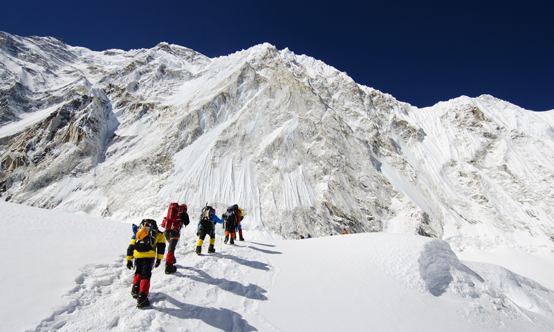 Climbers fail to scale Mt. Everest today