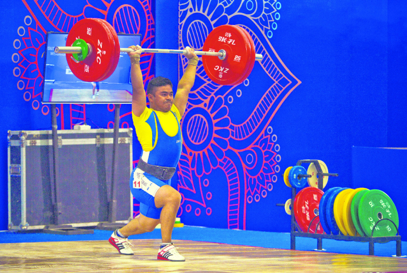 Nepali weightlifters improve personal records