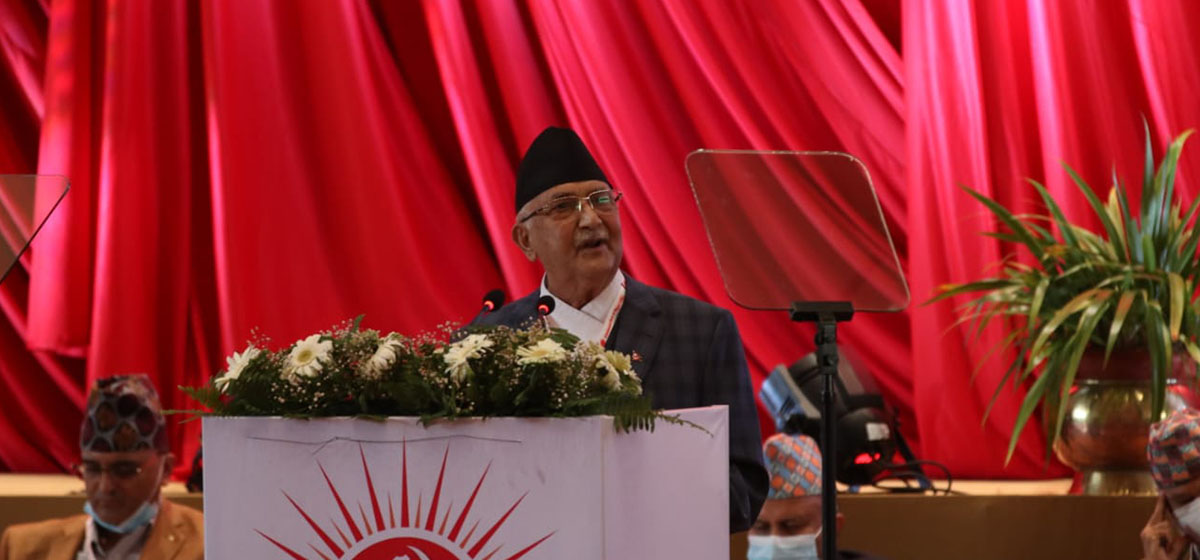 Oli accuses Madhav Nepal of being the mastermind behind UML split