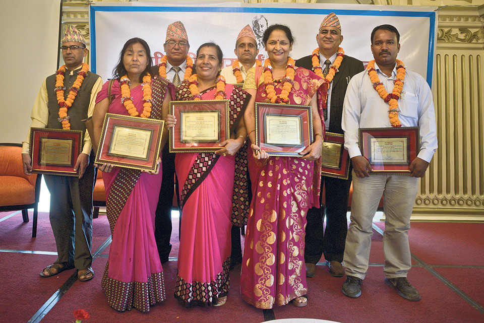 PP Prasai Foundation felicitates teachers and tourism entrepreneur